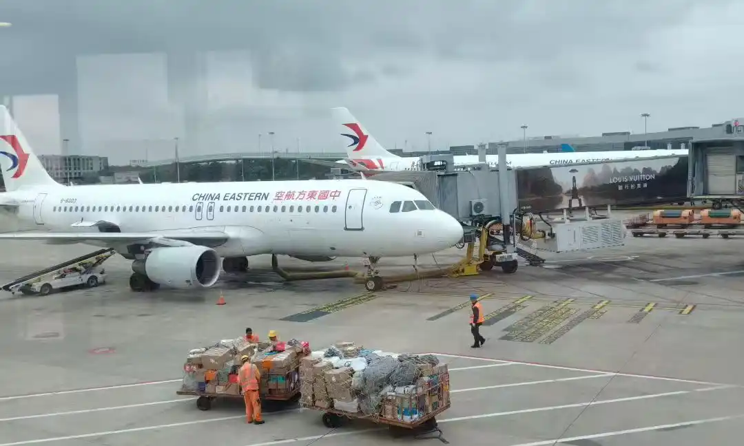 格兰克林空压机售后海外远行机场图2